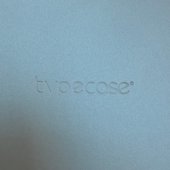 Typecase Edge Keyboard Case - Picture 2 of 9